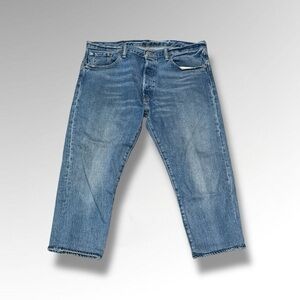 Cropped Levi’s 501 CT Medium Wash Denim Jeans 👖